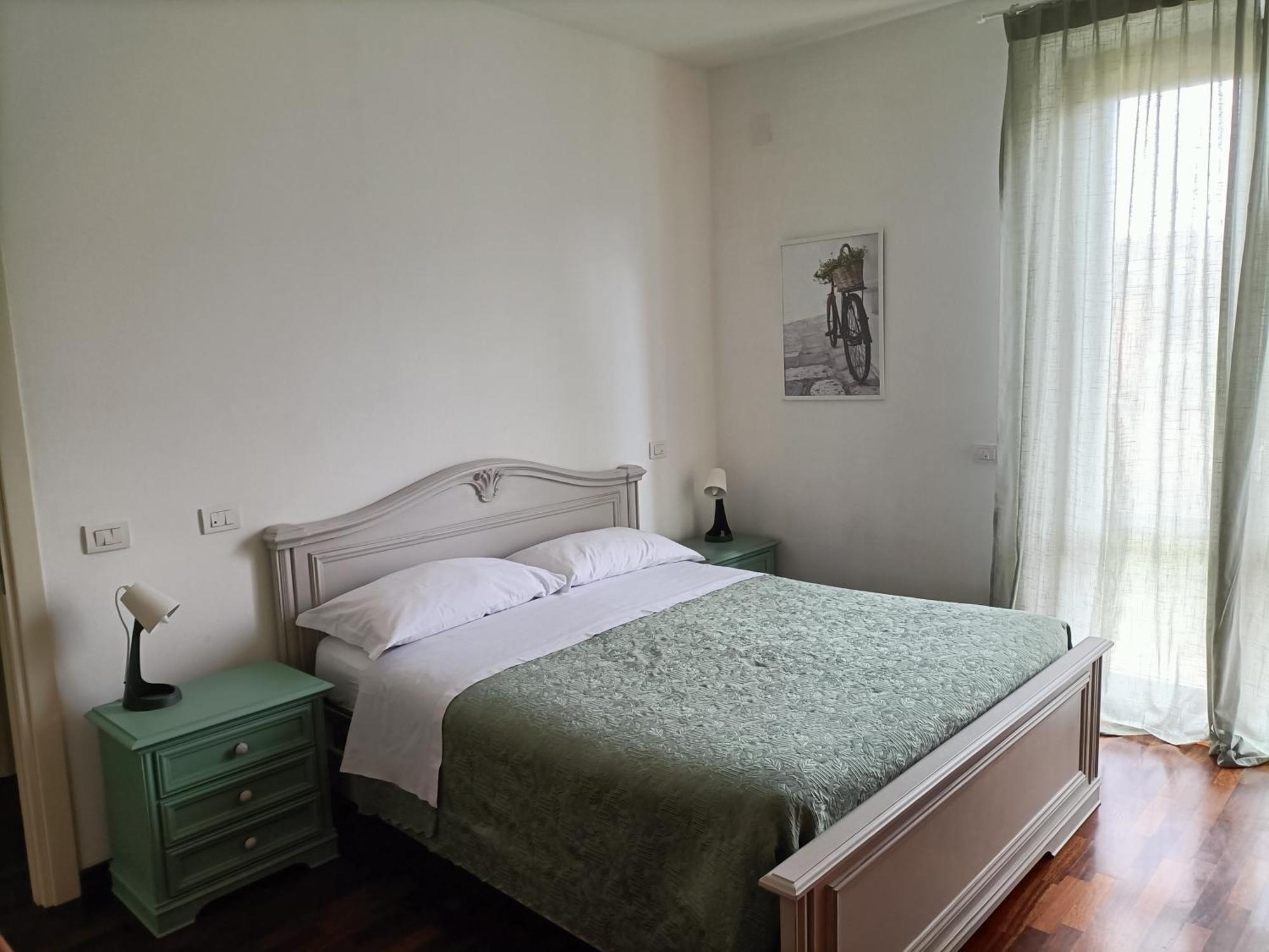 Casa Emilia - Appartamento Per Vacanze - فولينيو المظهر الخارجي الصورة